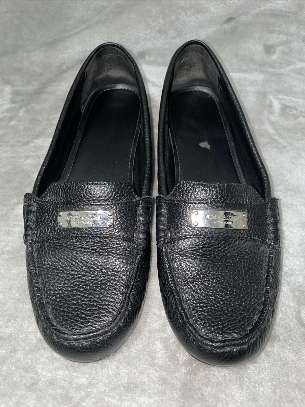 Coach Fredrica Black Pebbled Leather Loafers with Silver Logo Plate With Box Sz9